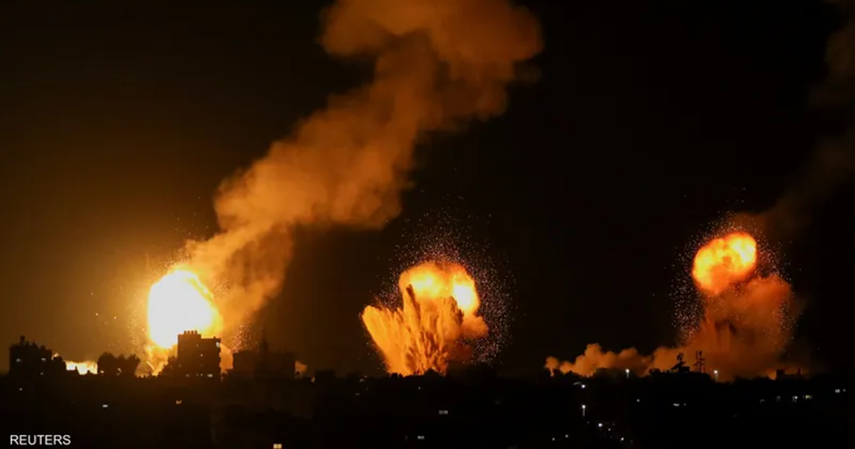 اكثر من 200 شهيد ومصاب في لبنان جراء غارات اسرائيلية عنيفة .. واغتيال مسؤول الاستخبارات بحزب الله